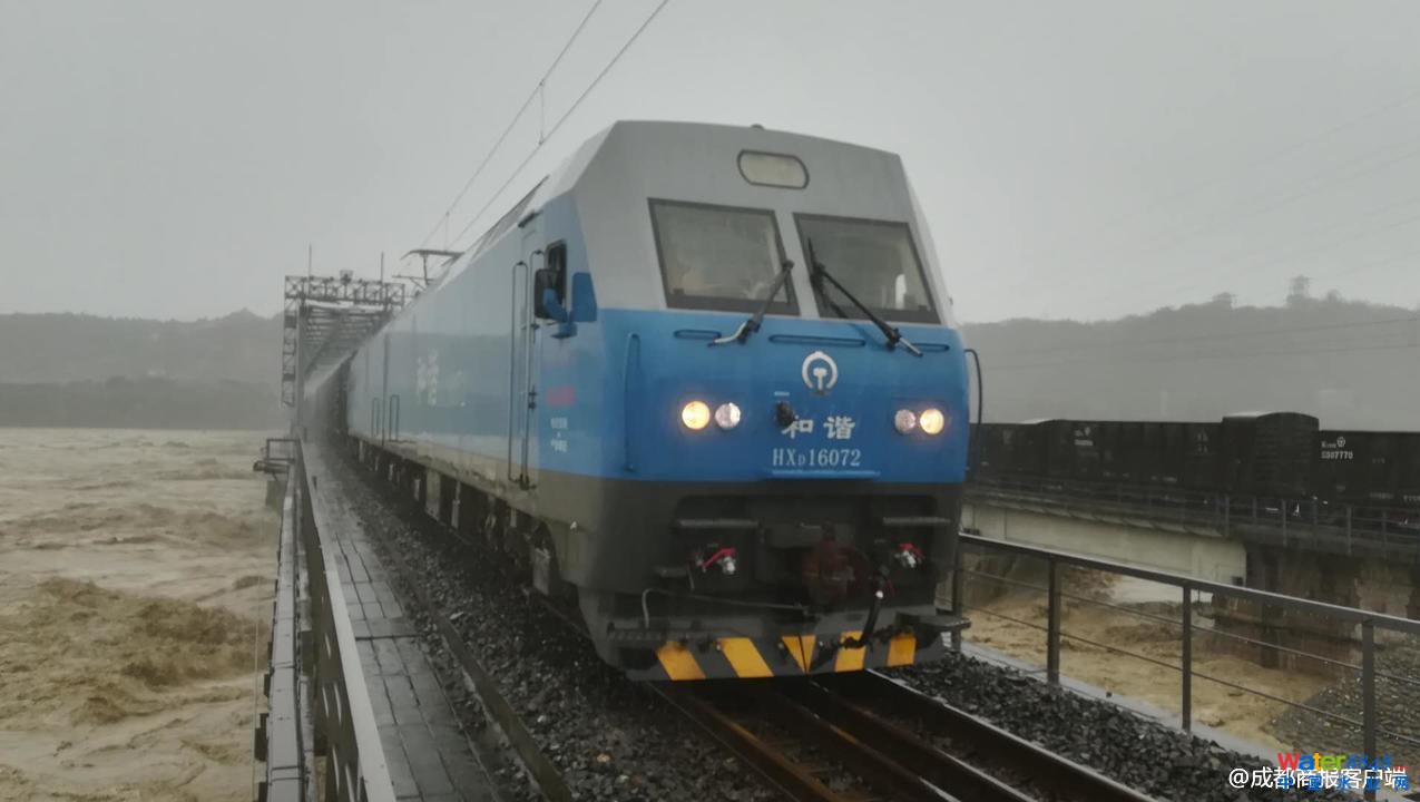 һ@ô!8000܇_(ki)ϴ򿹺 (zhn)סˮ